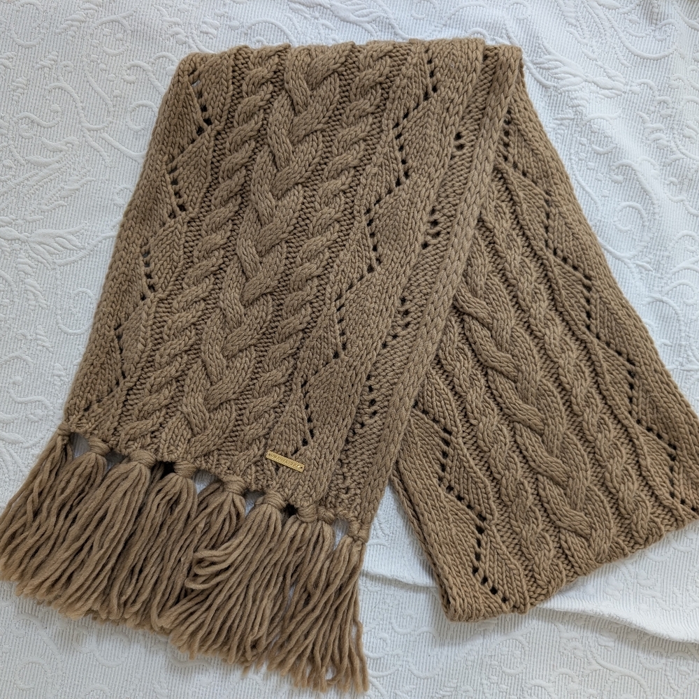 ✨ Michael Kors Cozy Cable Knit Tassel Scarf – Camel Tan  ✨